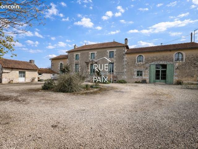 Propriété 10 pièces 248 m²