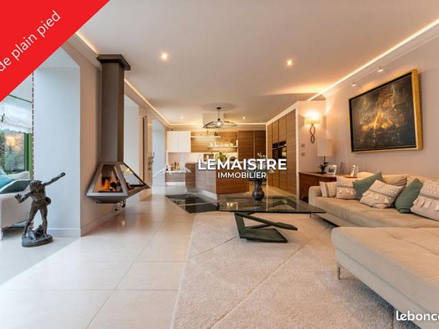 Propriété 10 pièces 253 m²