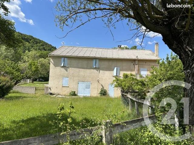 Propriété 10 pièces 250 m²