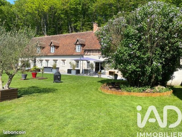 Propriété 10 pièces 251 m²