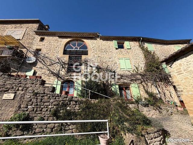 Propriété 10 pièces 257 m²
