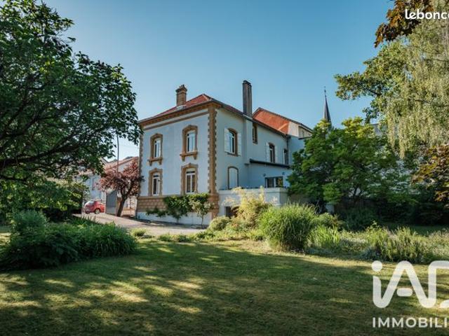 Propriété 10 pièces 254 m²