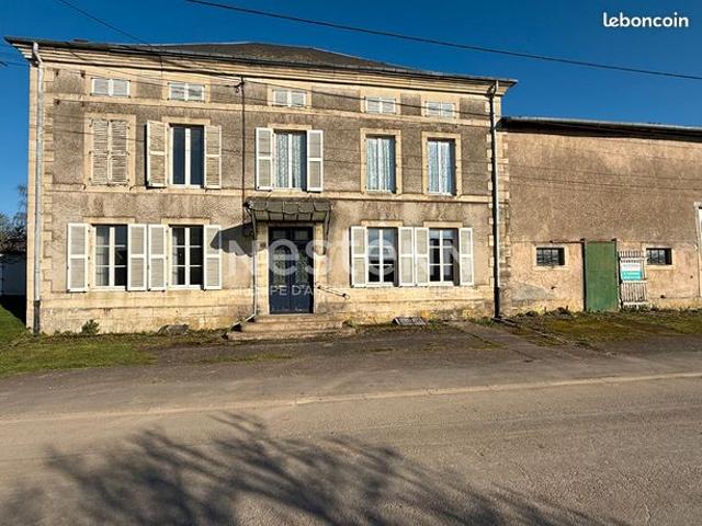 Propriété 10 pièces 259 m²