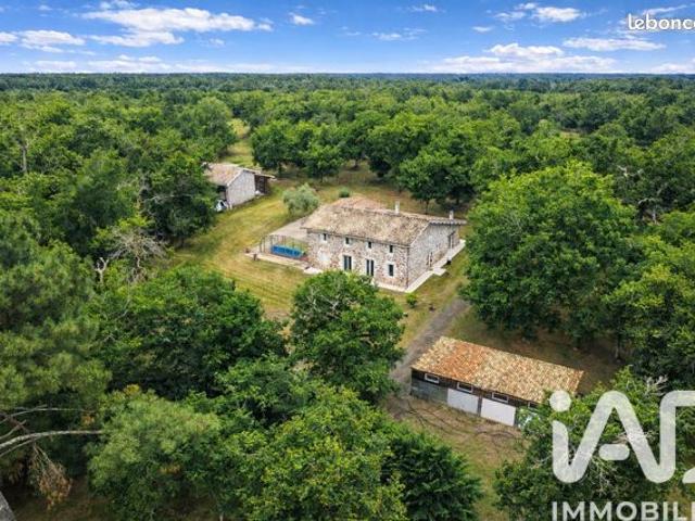 Propriété 10 pièces 260 m²