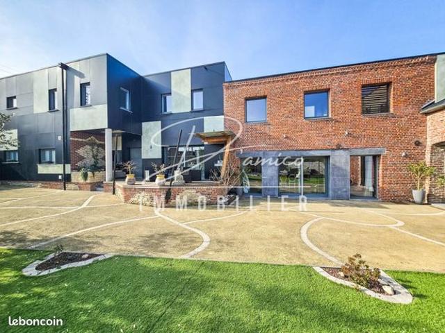 Propriété 10 pièces 260 m²