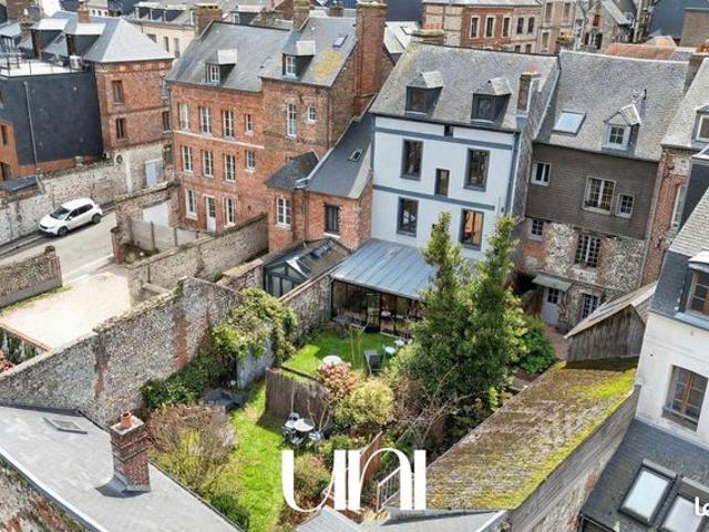 Propriété 10 pièces 260 m²