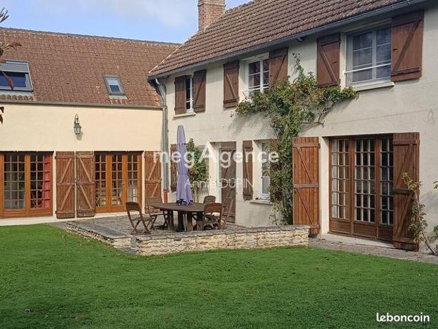 Propriété 10 pièces 261 m²