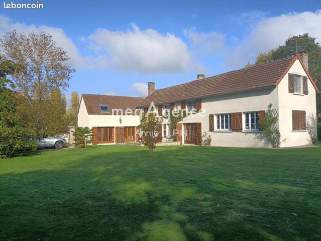 Propriété 10 pièces 261 m²