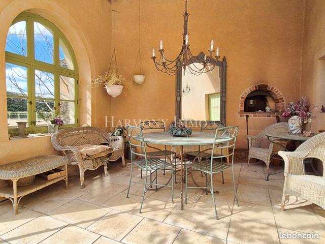 Propriété 10 pièces 262 m²