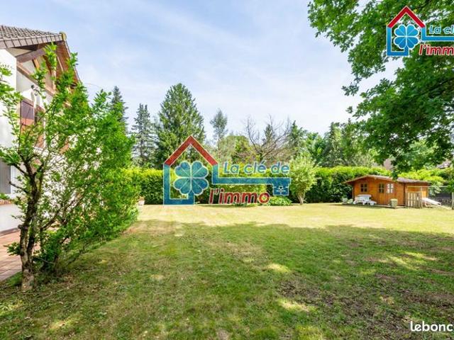 Propriété 10 pièces 264 m²