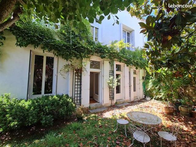 Propriété 10 pièces 265 m²