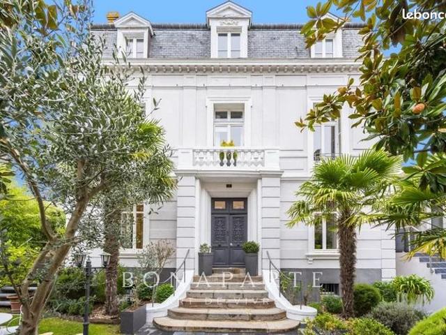 Propriété 10 pièces 265 m²