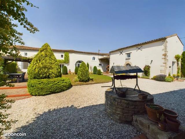 Propriété 10 pièces 266 m²