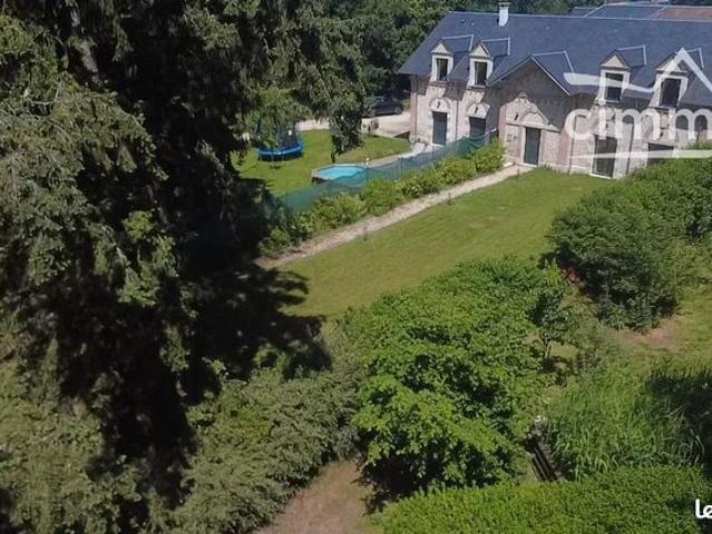 Propriété 10 pièces 268 m²