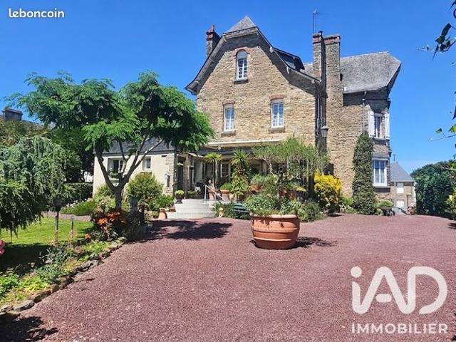Propriété 10 pièces 269 m²