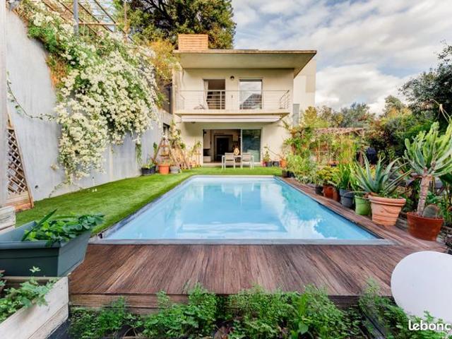 Propriété 10 pièces 270 m²