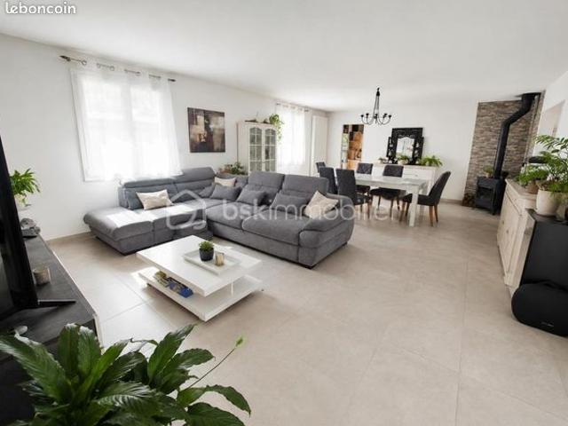Propriété 10 pièces 270 m²