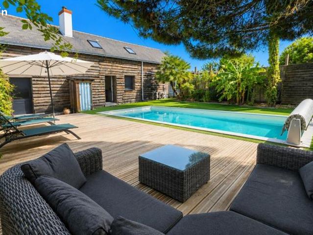 Propriété 10 pièces 271 m²