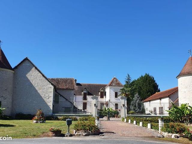 Propriété 10 pièces 271 m²