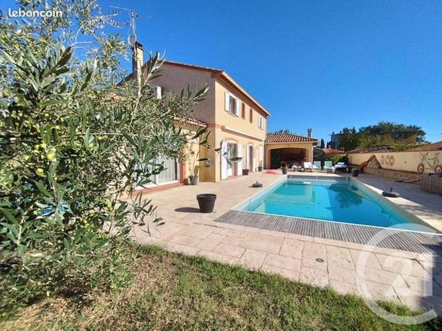 Propriété 10 pièces 272 m²