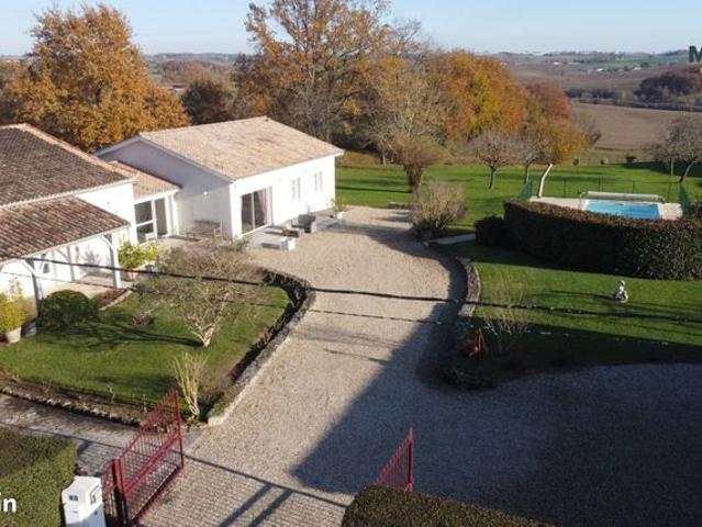 Propriété 10 pièces 275 m²