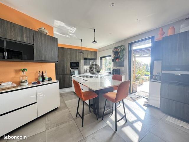 Propriété 10 pièces 276 m²
