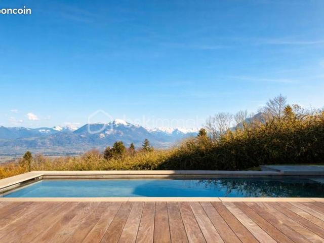 Propriété 10 pièces 276 m²