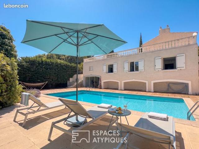 Propriété 10 pièces 276 m²