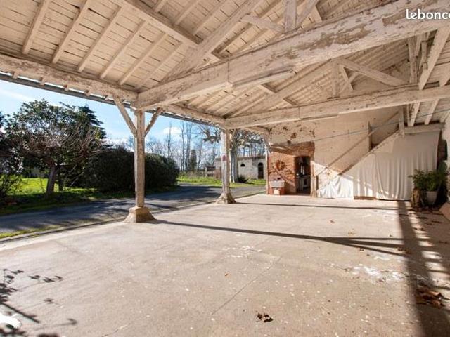 Propriété 10 pièces 280 m²