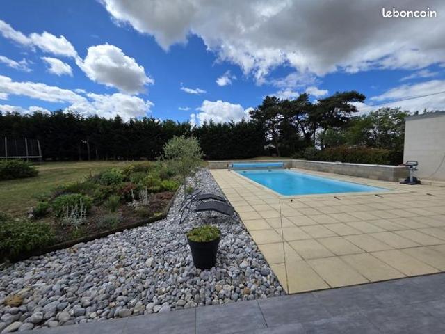 Propriété 10 pièces 280 m²