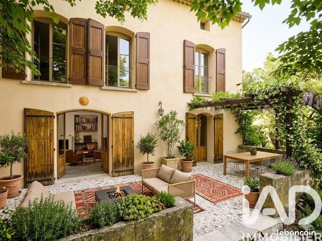 Propriété 9 pièces 280 m²