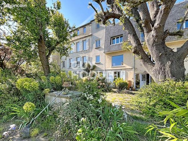 Propriété 10 pièces 281 m²