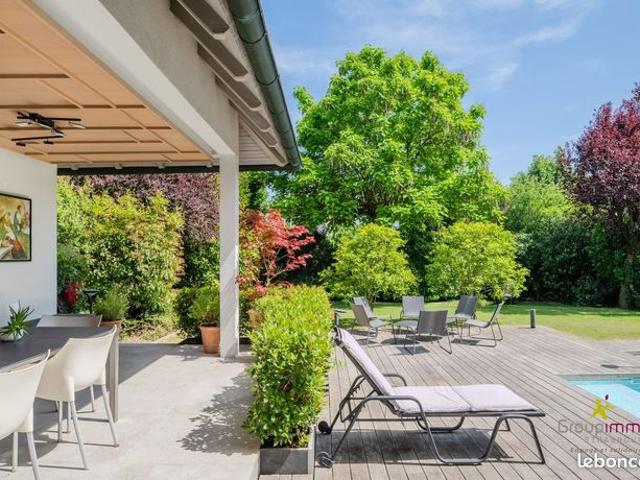 Propriété 10 pièces 281 m²