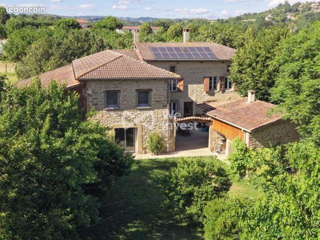 Propriété 10 pièces 282 m²