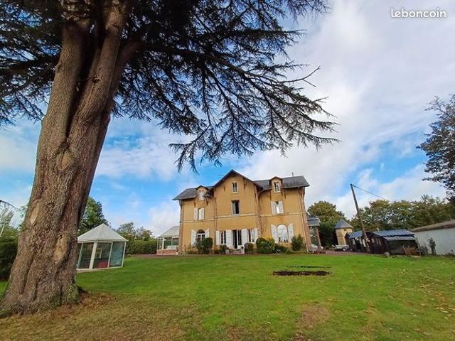 Propriété 10 pièces 287 m²