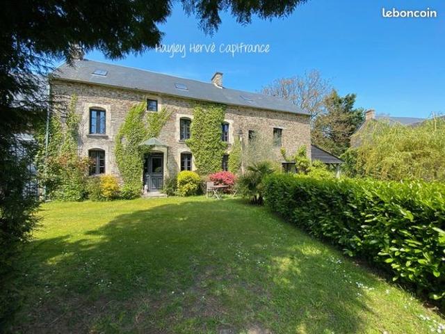 Propriété 10 pièces 284 m²