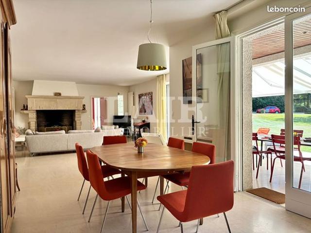 Propriété 10 pièces 284 m²