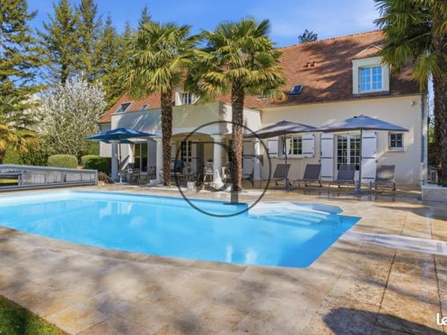Propriété 10 pièces 284 m²