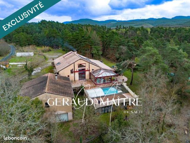 Propriété 10 pièces 285 m²