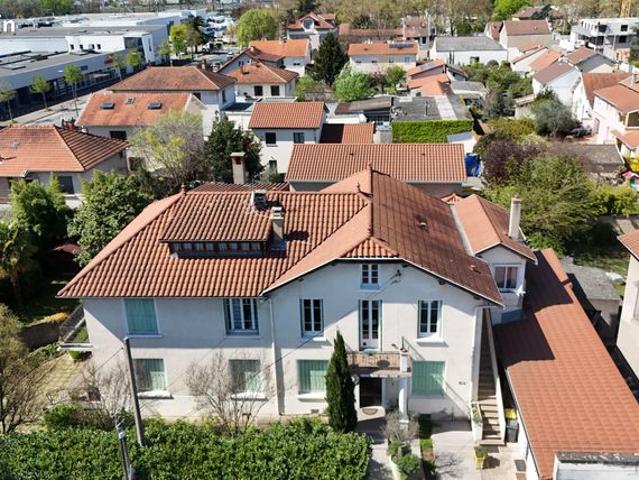 Propriété 10 pièces 285 m²