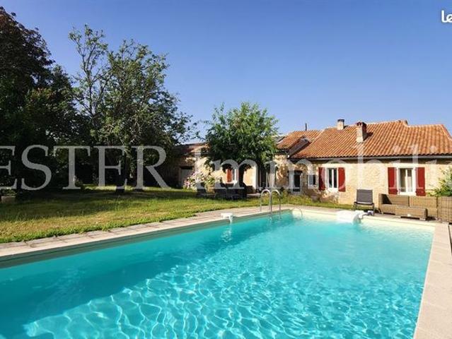 Propriété 10 pièces 286 m²