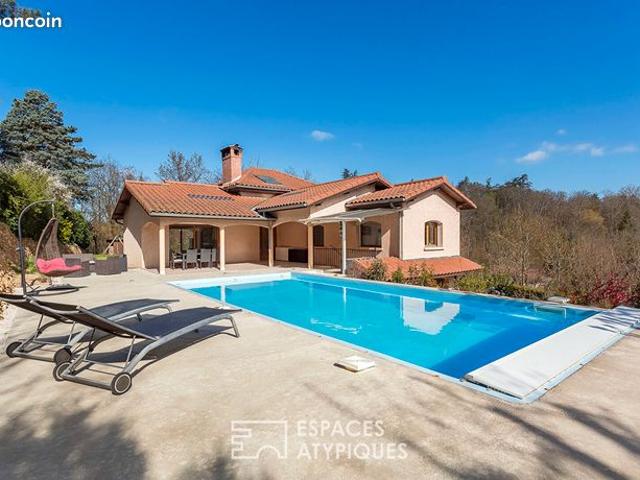 Propriété 10 pièces 288 m²