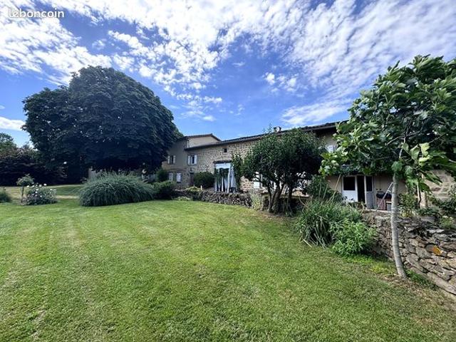 Propriété 10 pièces 288 m²