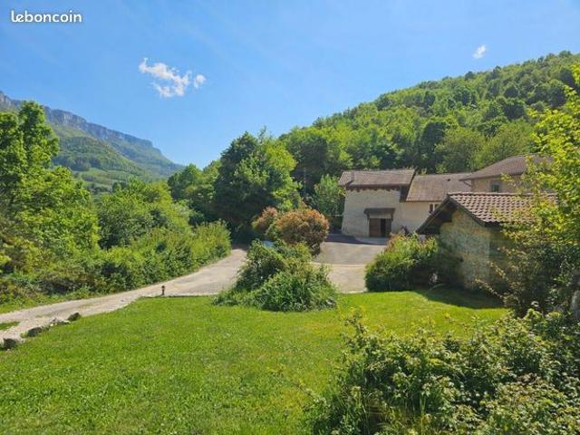Propriété 10 pièces 290 m²