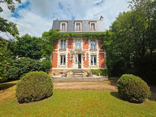 Propriété 10 pièces 290 m²
