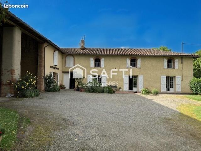 Propriété 10 pièces 297 m²
