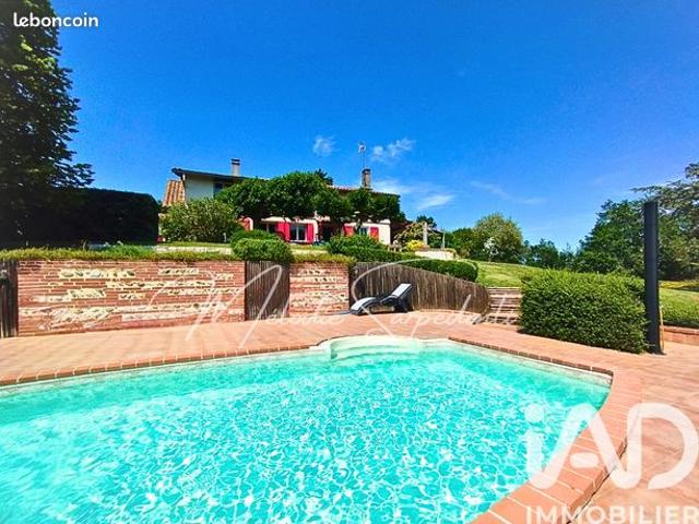 Propriété 10 pièces 294 m²