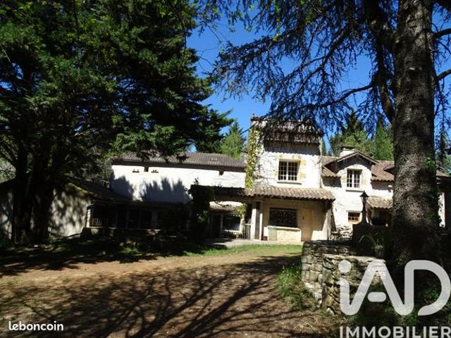 Propriété 10 pièces 295 m²