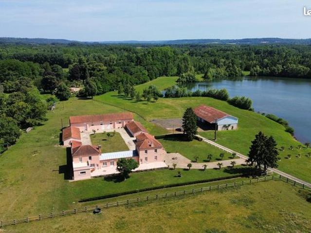 Propriété 10 pièces 295 m²
