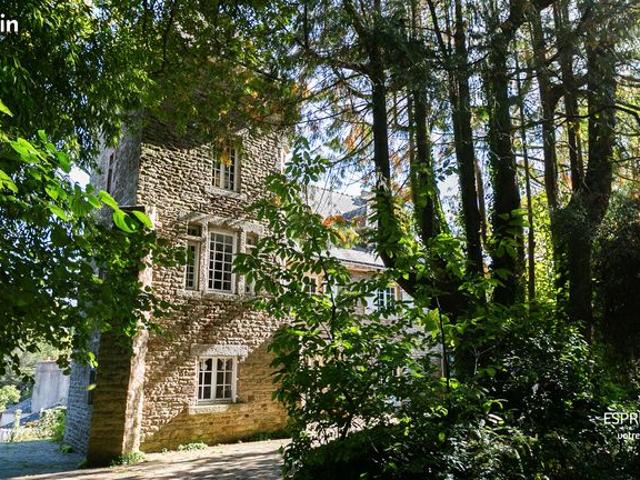 Propriété 10 pièces 296 m²